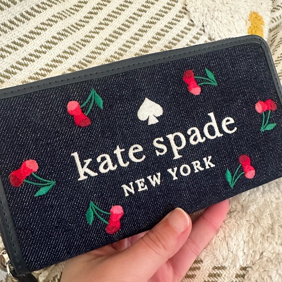 🍒EUC Kate Spade Blue Denim Wallet W/ Red Cherries🍒 - Picture 8 of 8